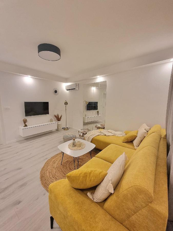 Un Ami Apartment Pula Exterior photo